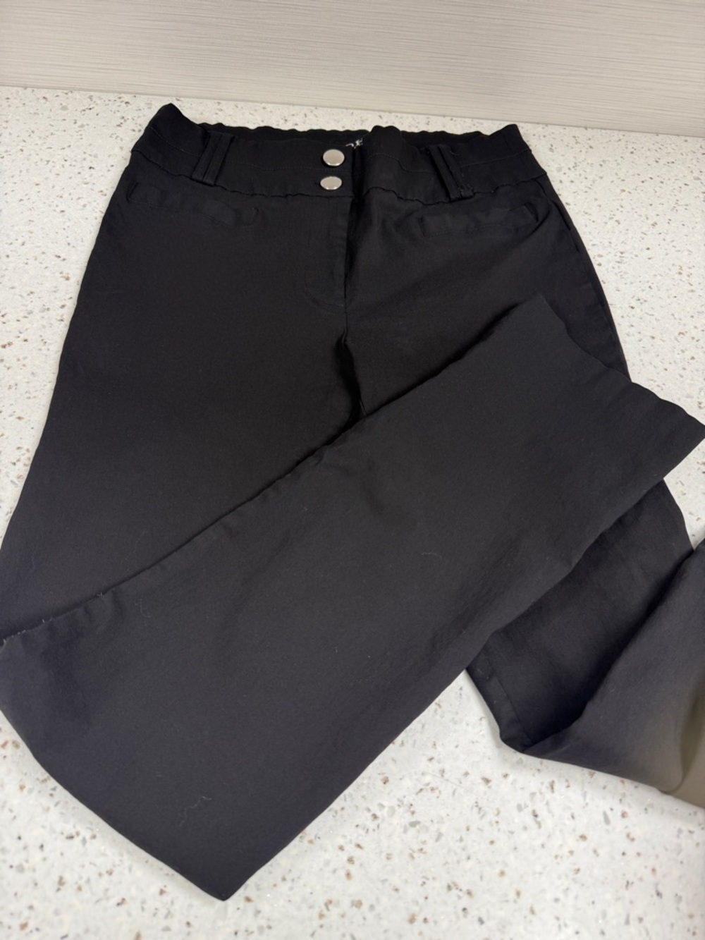 Soho Apparel Womens Straight Leg pants 6 Black slacks fitted A14